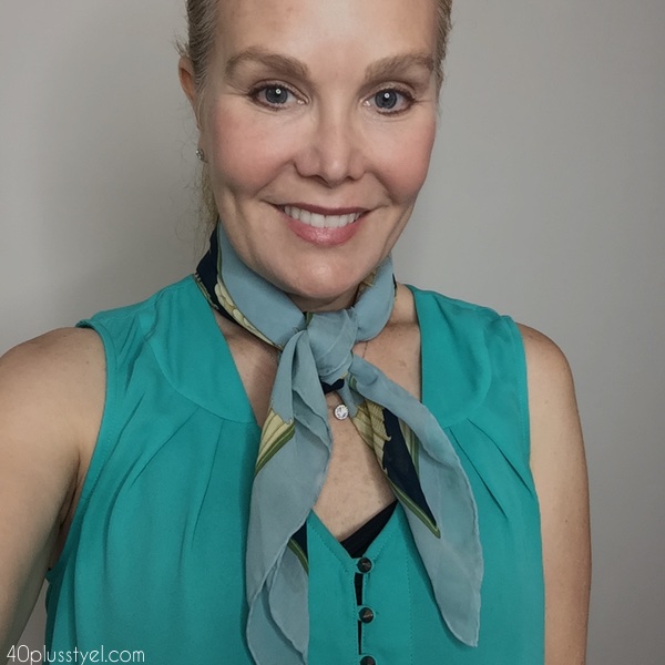 How to tie a silk scarf | 40plusstyle.com