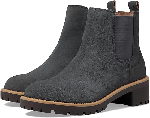 Best winter boots for women: Blondo Mayes Chelsea Boots | 40plusstyle.com