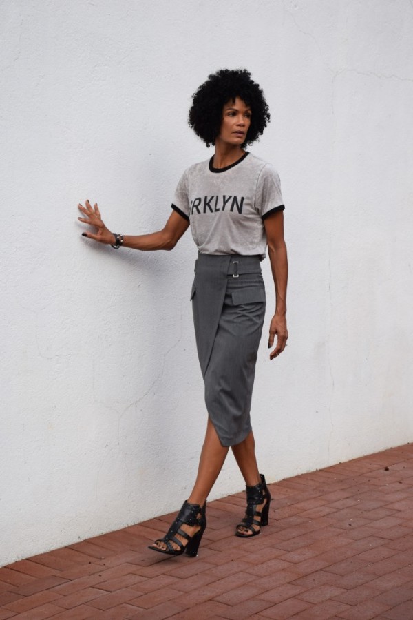 Diana Tomboy Chic Pencil Skirt T-shirt | 40plusstyle.com