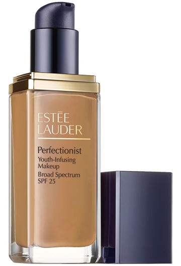 Best foundation for mature skin - Estée Lauder Perfectionist Youth-Infusing Makeup Broad Spectrum SPF 25 | 40plusstyle.com