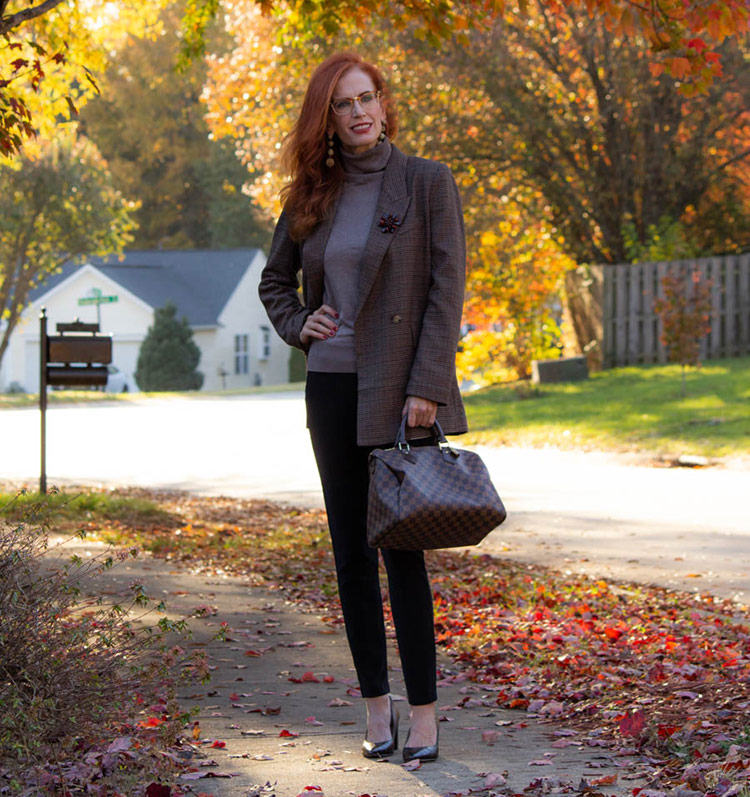 Jewelry for work - Jess wears a brooch on her blazer | 40plusstyle.com