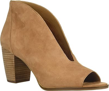 Lucky Brand Joal Pump | 40plusstyle.com