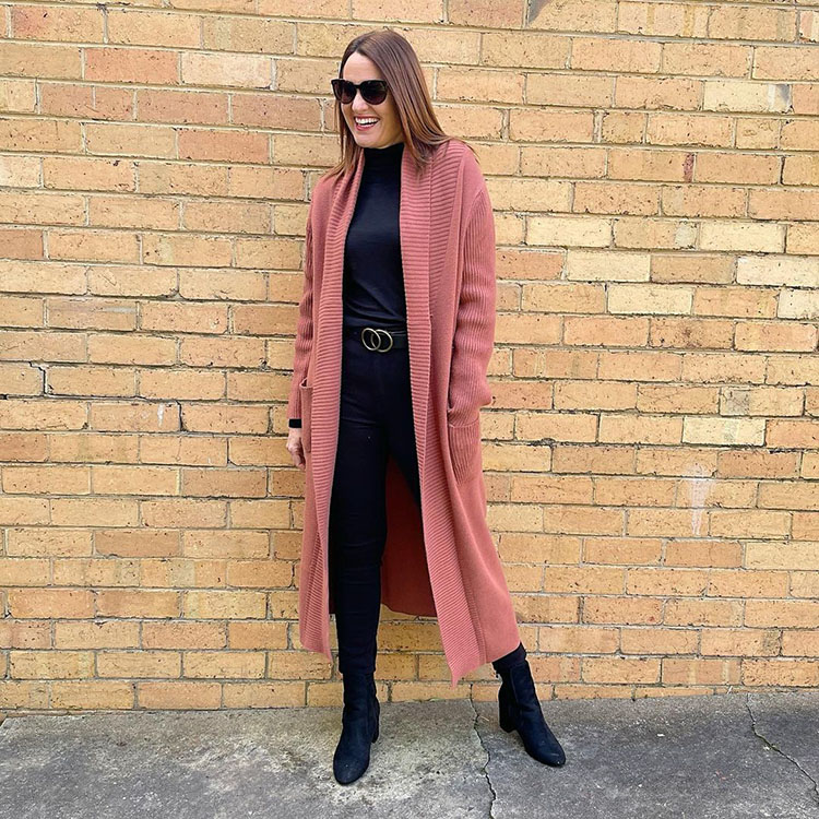 Wardrobe essentials - Karen in a long cardigan | 40plusstyle.com