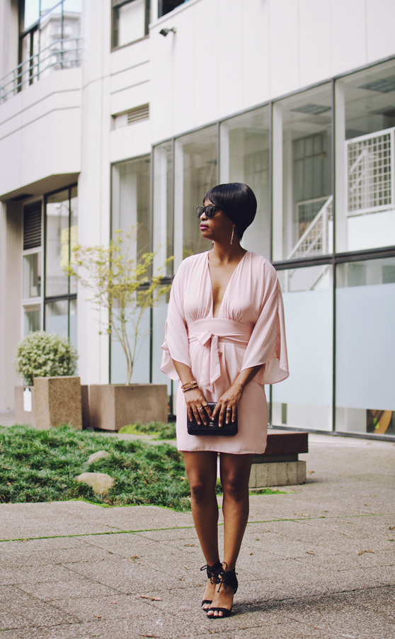 blush pink dress black heels | 40plusstyle.com