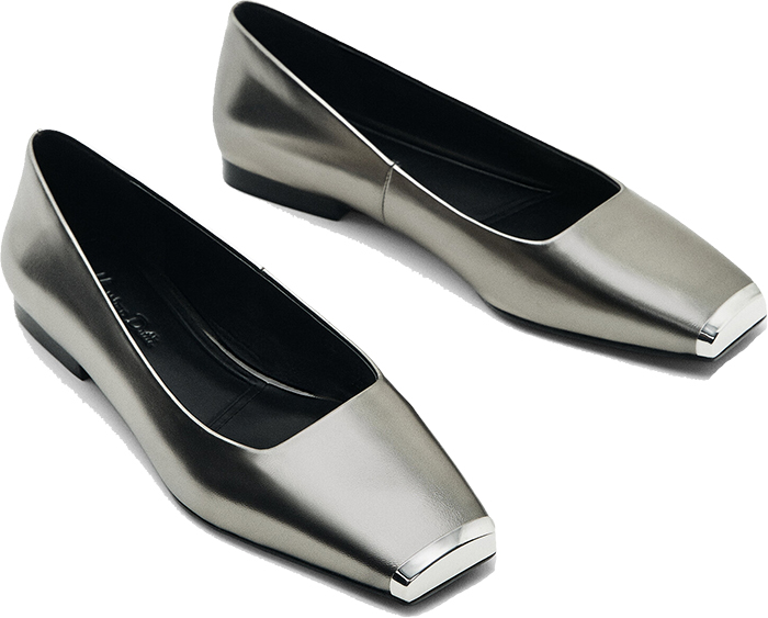 Massimo Dutti Leather Ballet Flats | 40plusstyle.com