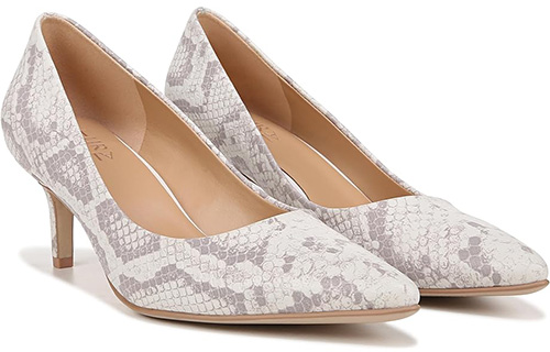 Naturalizer Everly Pumps | 40plusstyle.com