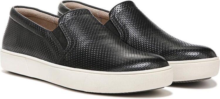 Naturalizer Marianne Slip-On Sneaker | 40plusstyle.com | 40plusstyle.com