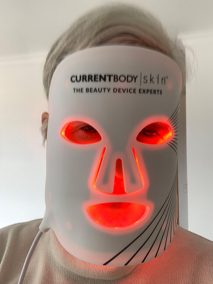 LED Light Therapy Mask Review | 40plusstyle.com