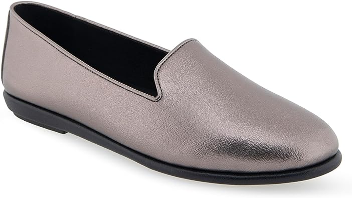 Best shoes with arch support: Aerosoles Betunia Loafer | 40plusstyle.com