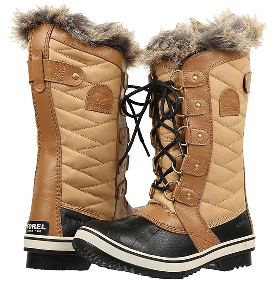 Best winter boots for women: SOREL Tofino II Waterproof Insulated Winter Boot | 40plusstyle.com