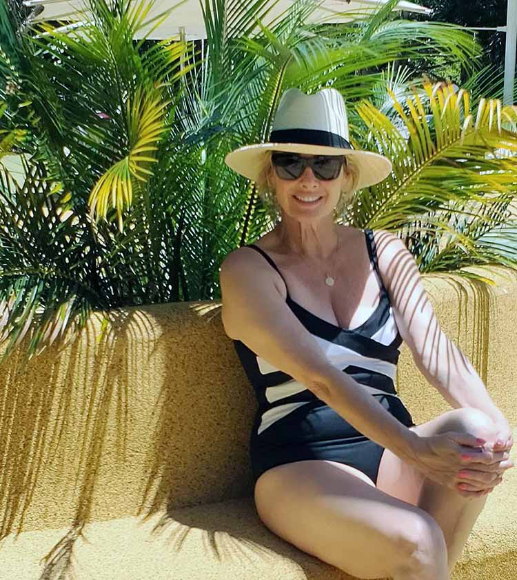 Suzie in monochrome swimsuit | 40plusstyle.com